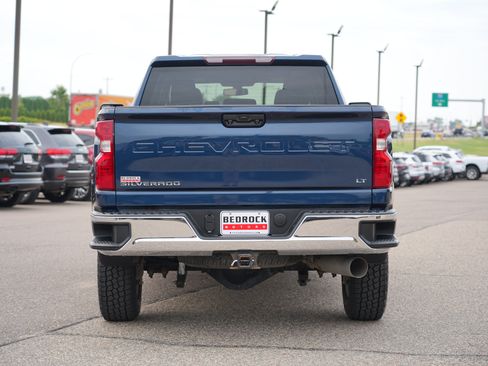 Used 2021 Chevrolet Silverado 3500 LT w/ Convenience Package AWD/4WD image 4