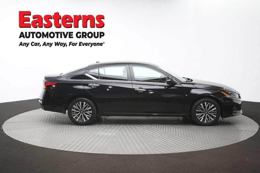 Used 2023 Nissan Altima 2.5 SV AWD/4WD image 46