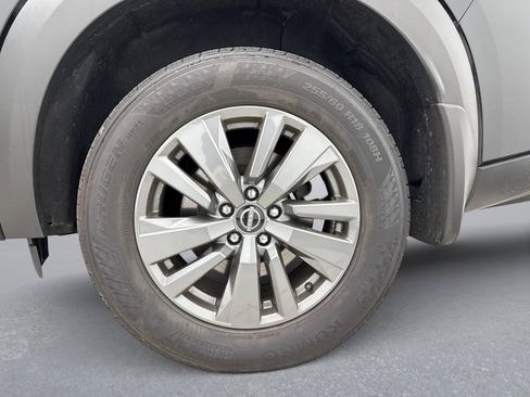 Used 2024 Nissan Pathfinder S w/ Cargo Package image 25