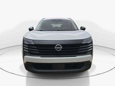 Used 2026 Nissan Kicks SV FWD image 9