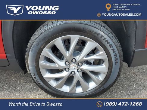 Certified 2026 Buick Enclave Preferred w/ Power Package AWD/4WD image 3