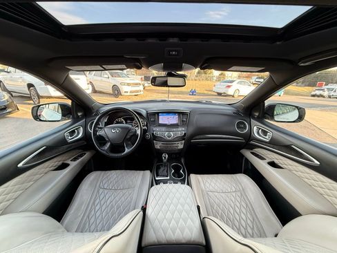 Used 2019 INFINITI QX60 Luxe w/ Limited Package image 2