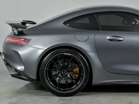 Used 2018 Mercedes-Benz AMG GT R image 13