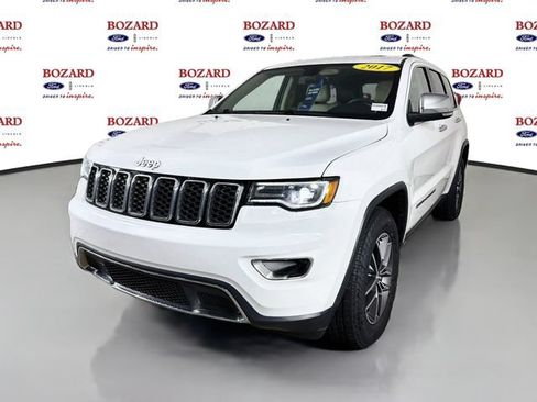 Used 2017 Jeep Grand Cherokee Limited w/ Luxury Group II RWD image 4