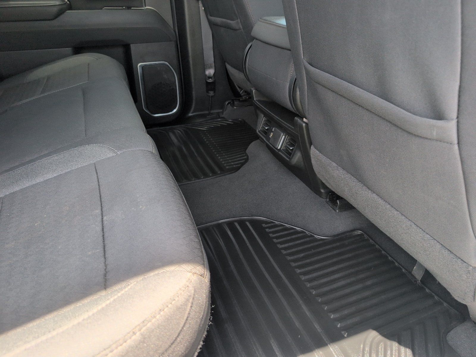 Used 2025 Chevrolet Silverado 2500 LT w/ Convenience Package AWD/4WD image 15