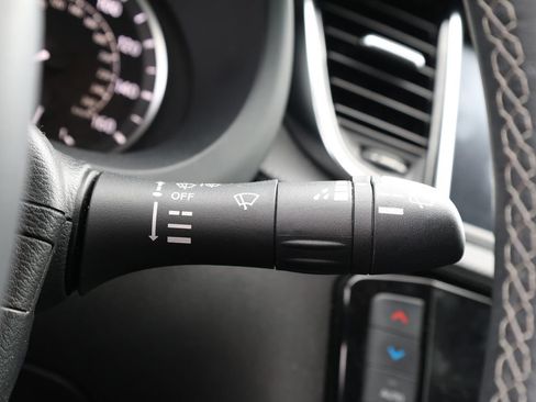 Certified 2025 INFINITI QX50 Luxe AWD/4WD image 40