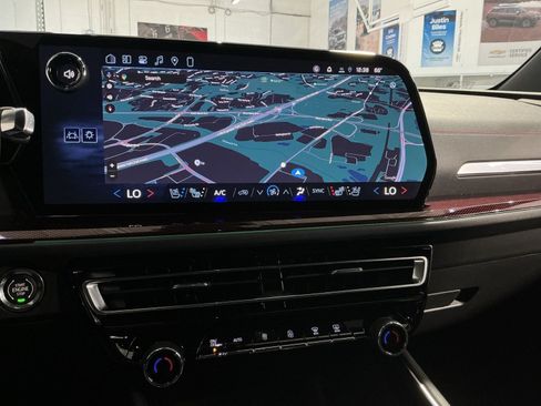 New 2026 Chevrolet Traverse RS w/ LPO, Floor Liner Package FWD image 21