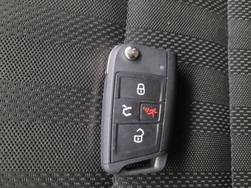 Used 2022 Volkswagen Jetta Sport image 32