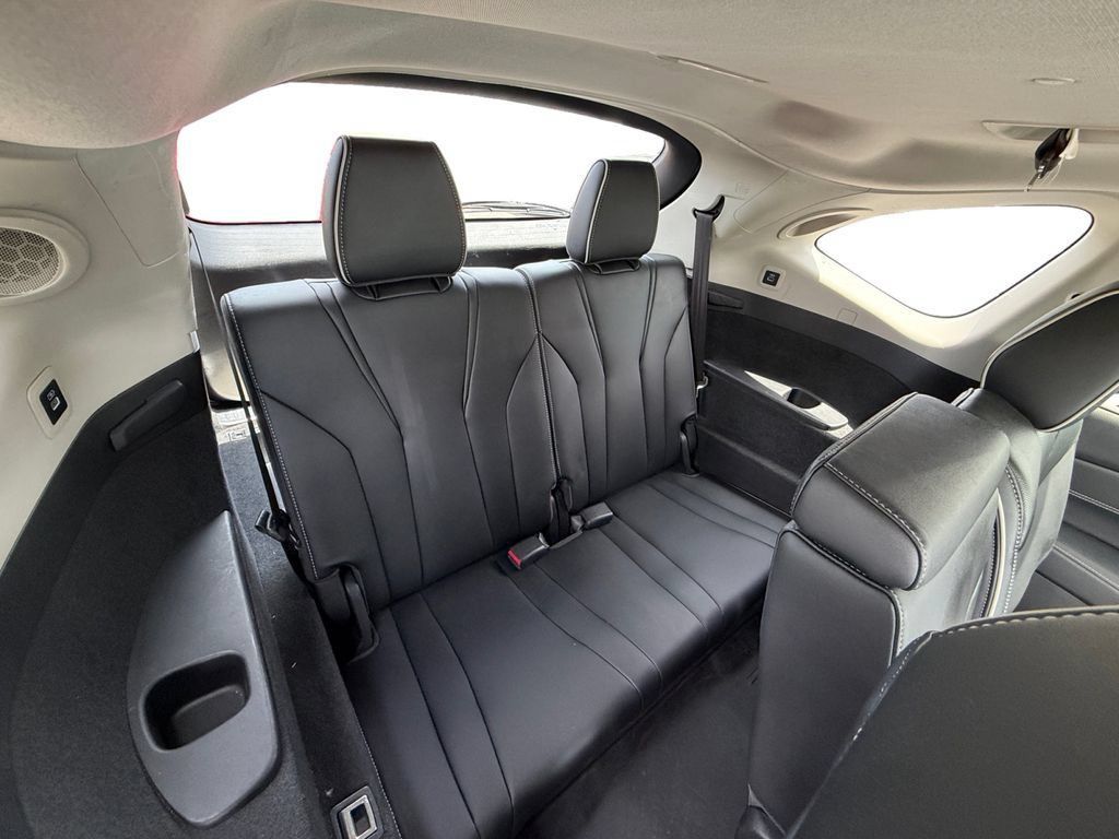 Used 2022 Acura MDX w/ Advance Package AWD/4WD image 30