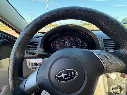 Used 2009 Subaru Legacy 2.5i Special Edition AWD/4WD image 10