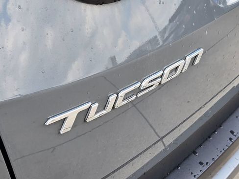 Used 2024 Hyundai Tucson Limited FWD image 16