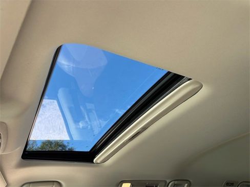 Used 2023 INFINITI QX80 Premium Select w/ Cargo Package image 12