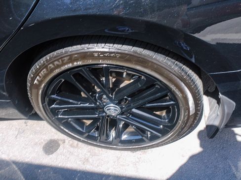 Used 2025 Toyota Camry SE w/ Convenience Package FWD image 9
