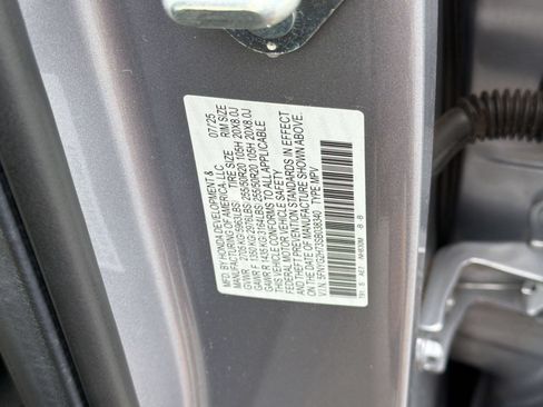 Used 2025 Honda Pilot Touring image 27