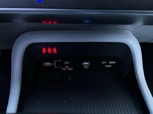 Used 2025 Hyundai Kona SEL image 26