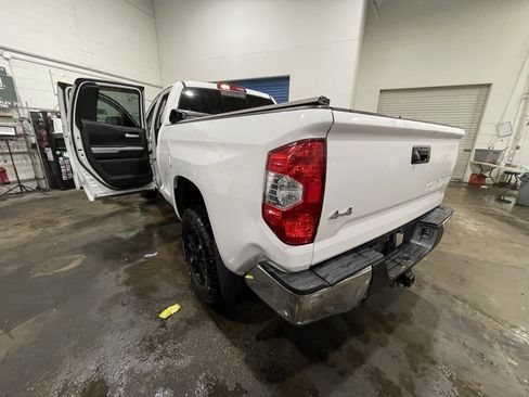 Used 2014 Toyota Tundra SR image 19