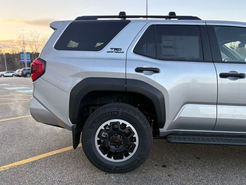 New 2025 Toyota 4Runner TRD Off-Road Premium image 8