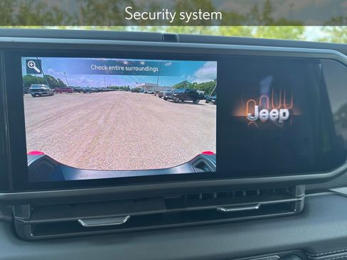 New 2025 Jeep Gladiator Rubicon w/ Convenience Group image 36