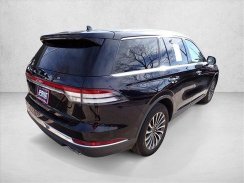 Used 2023 Lincoln Aviator Reserve image 4
