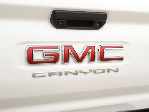 Used 2024 GMC Canyon AT4 w/ Technology Package AWD/4WD image 36