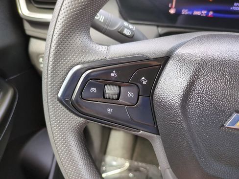 Used 2025 Chevrolet TrailBlazer LT AWD/4WD image 19