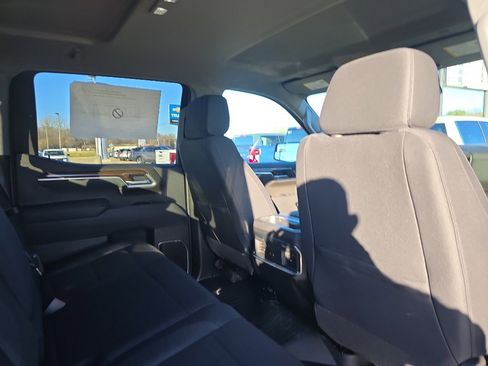 New 2026 GMC Sierra 1500 Elevation image 16