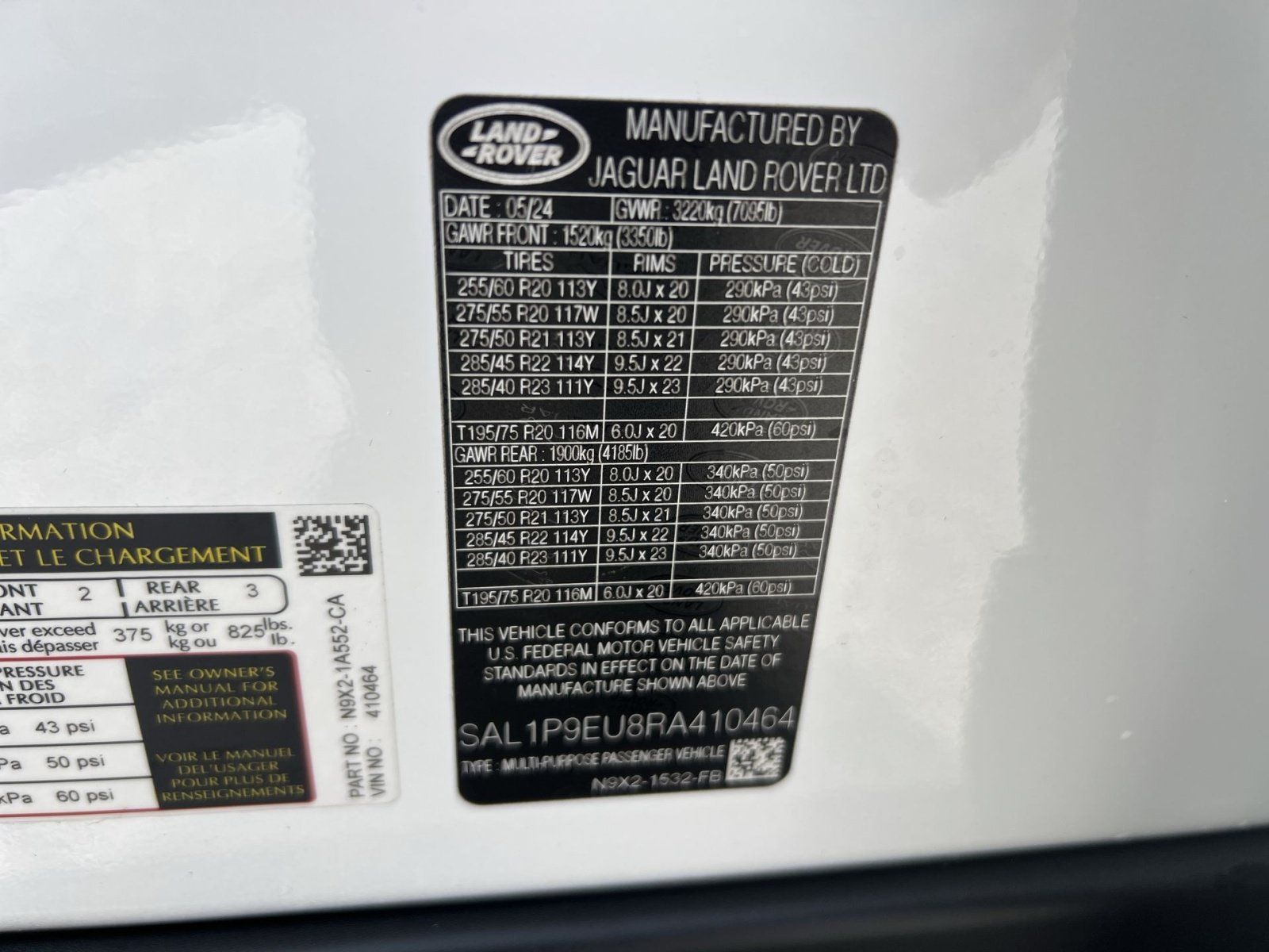 Used 2024 Land Rover Range Rover Sport SE AWD/4WD image 28