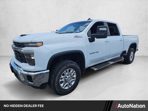 Used 2024 Chevrolet Silverado 2500 LT AWD/4WD image 1