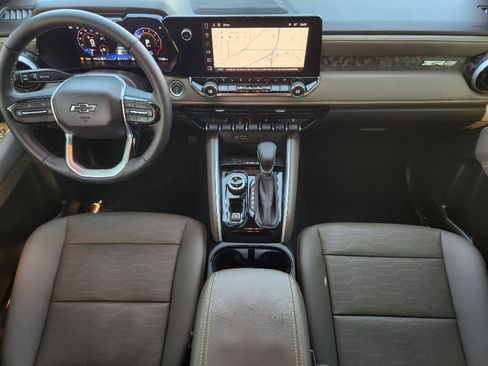 Used 2025 Chevrolet Colorado ZR2 w/ Technology Package image 5