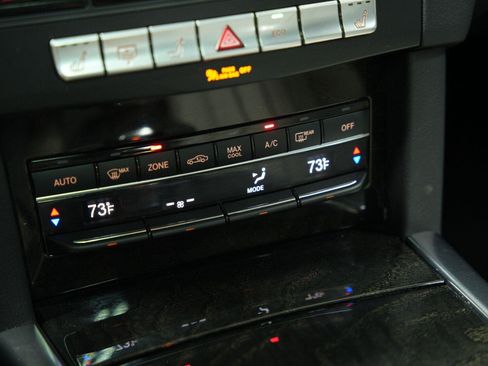 Used 2014 Mercedes-Benz E 250 BlueTEC Sedan image 44