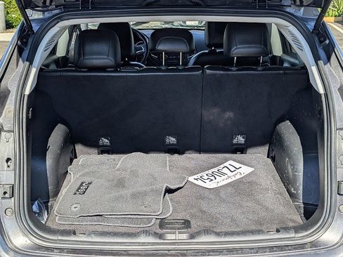 Used 2017 Jeep Compass Latitude image 15