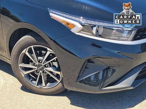Used 2023 Kia Forte LXS w/ LXS Technology Package FWD image 9