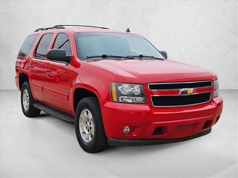 Used 2011 Chevrolet Tahoe LT w/ Luxury Package image 3