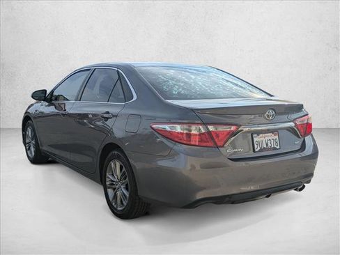 Used 2017 Toyota Camry SE image 8