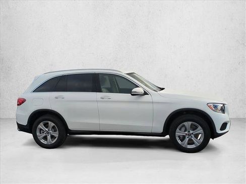 Used 2018 Mercedes-Benz GLC 300 image 4