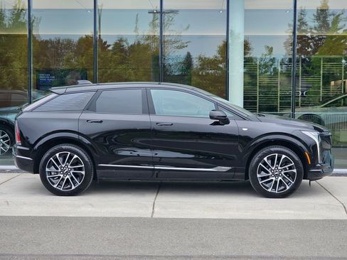 Used 2026 Cadillac Optiq Sport 1 AWD/4WD image 6
