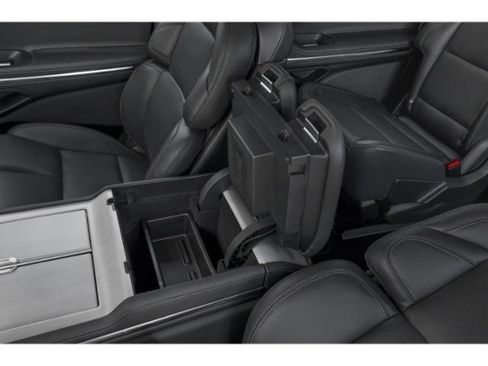 New 2026 Lincoln Navigator L Premier AWD/4WD image 16