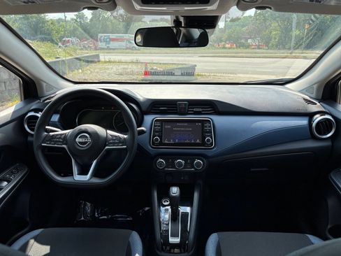 Used 2025 Nissan Versa SV FWD image 24