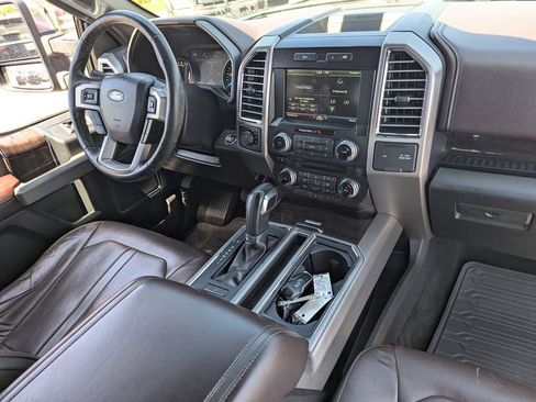 Used 2015 Ford F150 Platinum w/ Equipment Group 701A Luxury AWD/4WD image 37