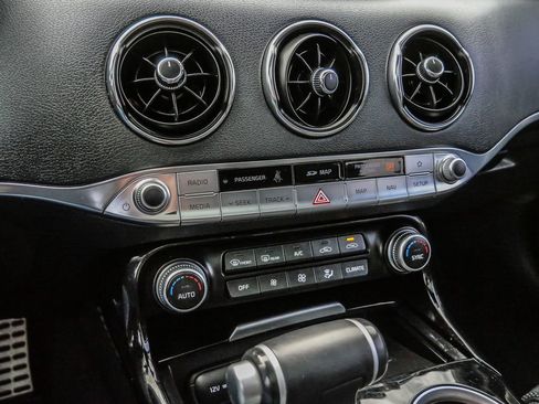 Used 2021 Kia Stinger GT-Line w/ Sun & Sound Package image 33