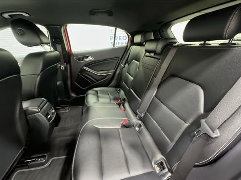 Used 2020 Mercedes-Benz GLA 250 GLA 250 image 21