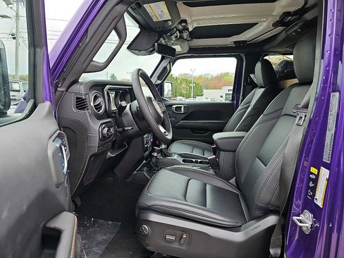 New 2026 Jeep Wrangler Unlimited Sahara AWD/4WD image 9
