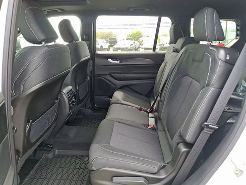 New 2025 Jeep Grand Cherokee L Laredo w/ Luxury Tech Group I AWD/4WD image 6