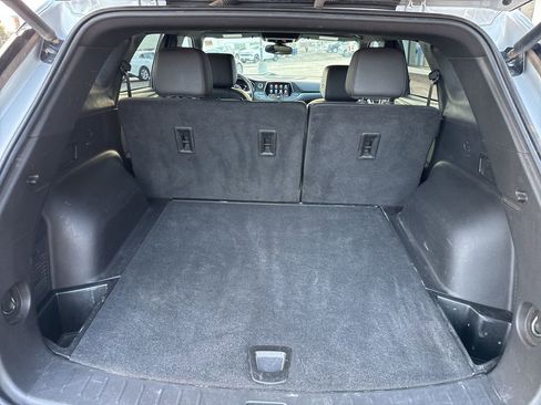 Used 2022 Chevrolet Blazer RS w/ Enhanced Convenience Package image 30