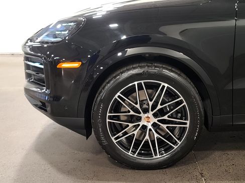 New 2026 Porsche Cayenne Coupe image 34