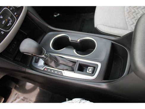 Used 2023 Chevrolet Equinox LT image 28