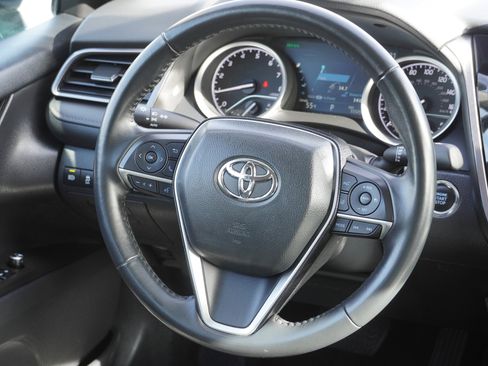 Used 2024 Toyota Camry XLE image 26