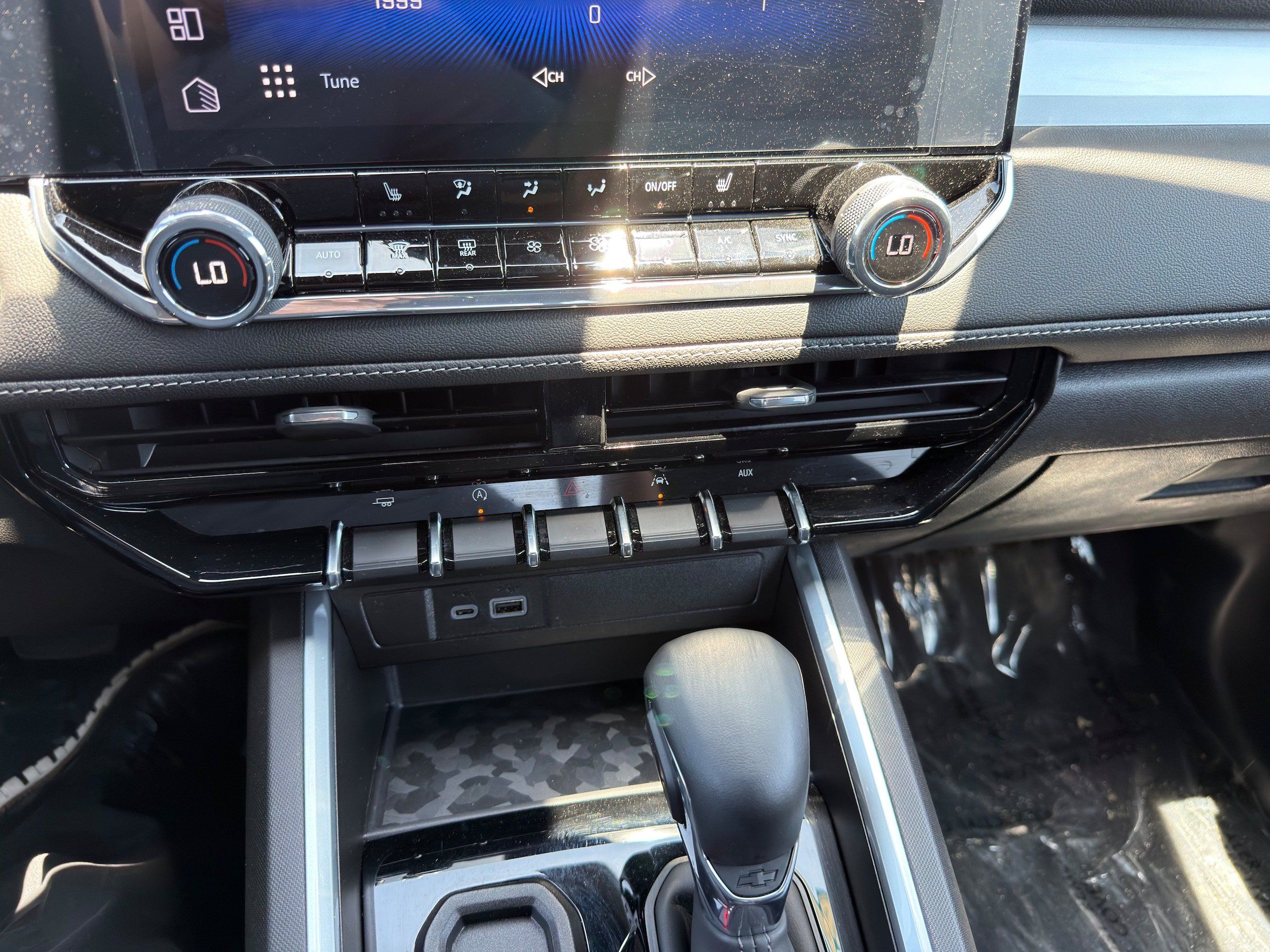 Used 2026 Chevrolet Colorado LT RWD image 32