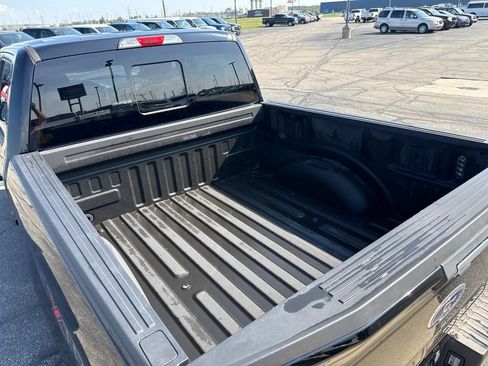 Used 2018 Ford F150 XLT w/ Equipment Group 302A Luxury AWD/4WD image 9