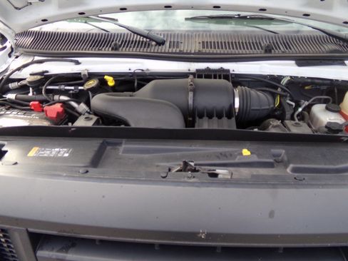 Used 2017 Ford E-450 and Econoline 450 Super Duty w/ Power Windows & Locks Group image 21